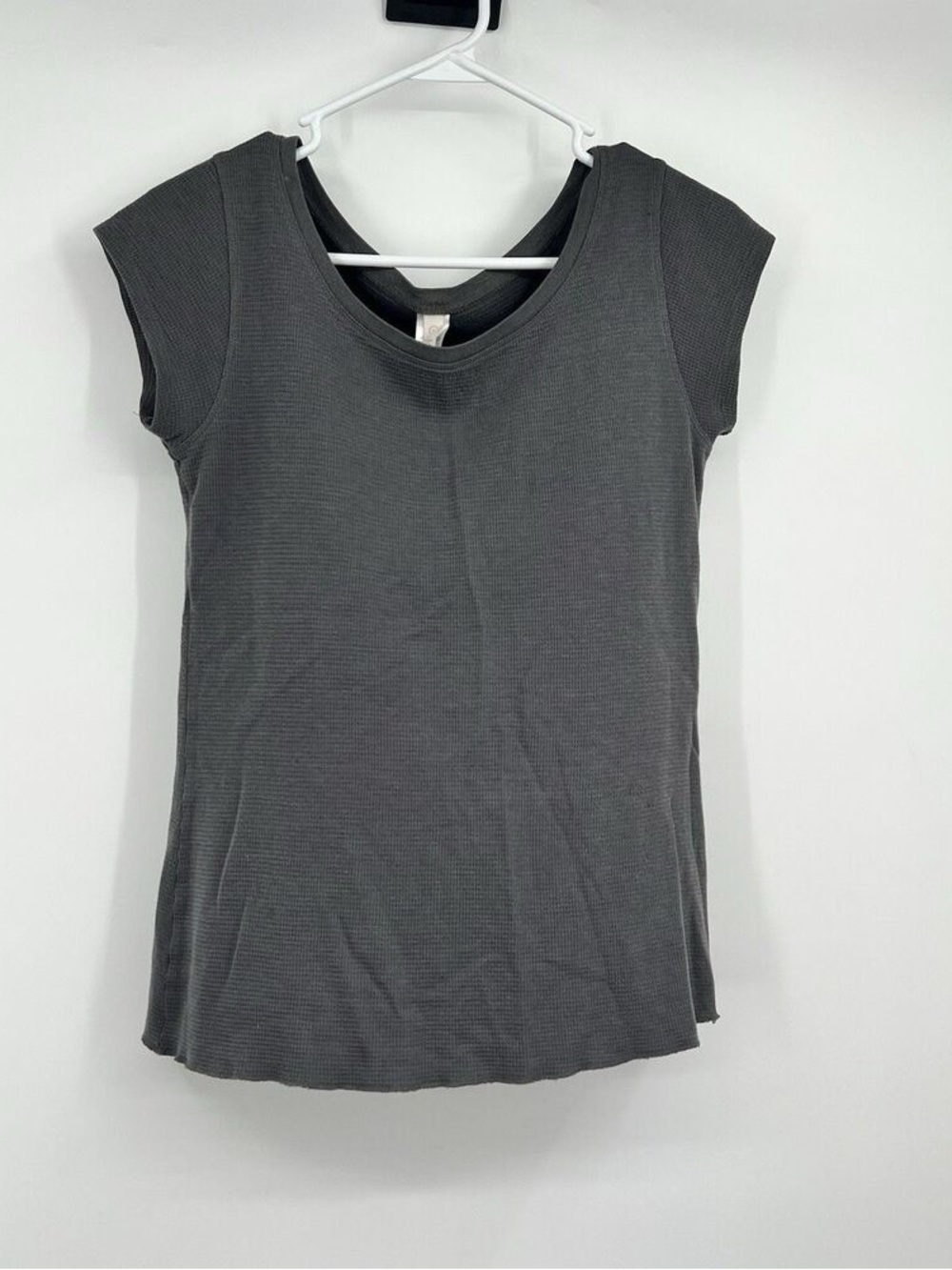 Women’s Gray Cap Sleeve Ribbed Tank Top